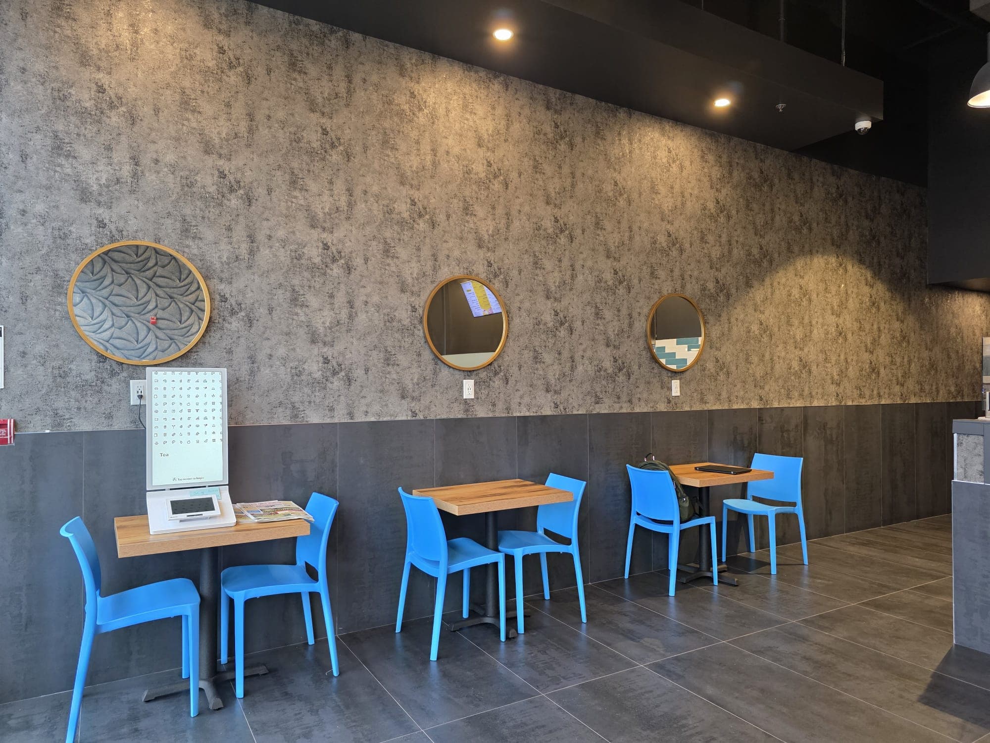 P2P Restaurant - Photo 5